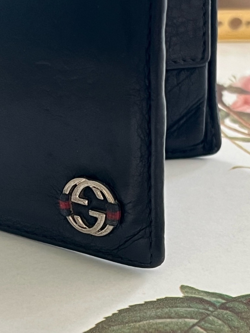 GUCCI Navy Blue Leather Bi-Fold Wallet with Interlocking G Vintage - Picture 6 of 15